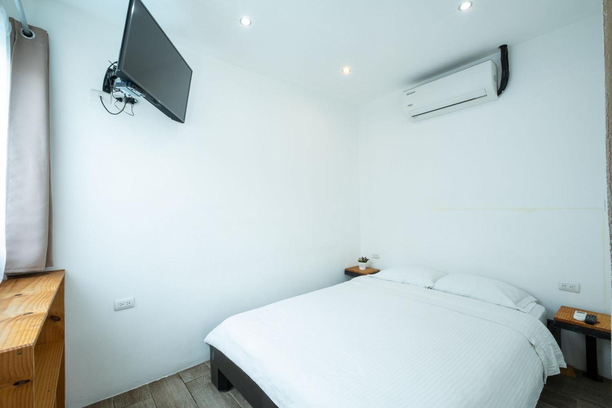 Hotel Bamboo Jacó Екстериор снимка